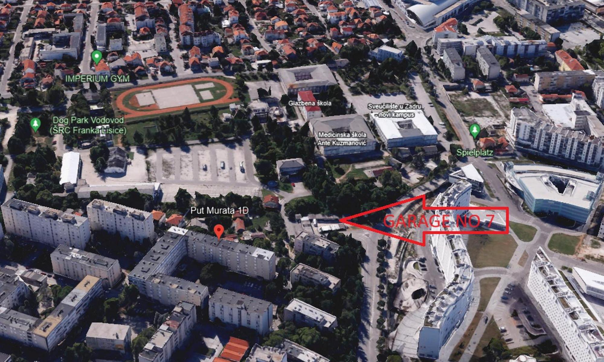 Apartament With Garage *